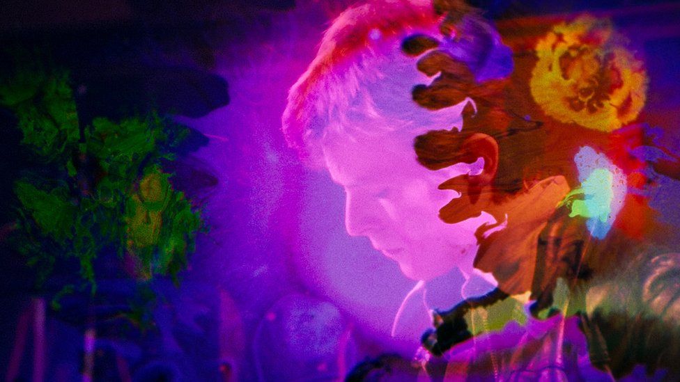 Δείτε το νέο official trailer της ταινίας για τον David Bowie ”Moonage Daydream”