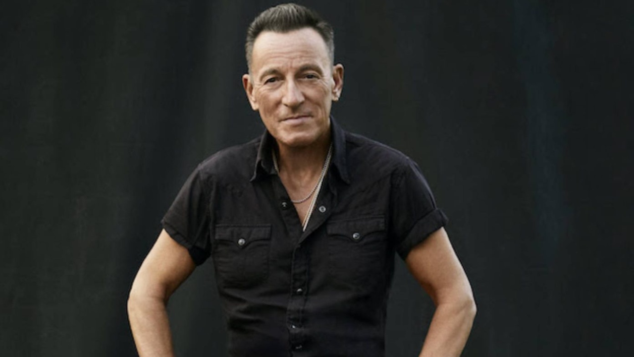 O Bruce Springsteen τραγουδάει  soul μουσική στο νέο του άλμπουμ με διασκευές Only The Strong Survive