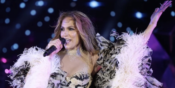Η Jennifer Lopez ανακοίνωσε νέο άλμπουμ μετά από εννιά χρόνια με τίτλο ‘This Is Me…Now’