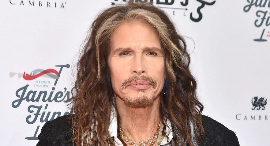 Μήνυση κατά του Steven Tyler των Aerosmith για σεξουαλική παρενόχληση στα 70ς